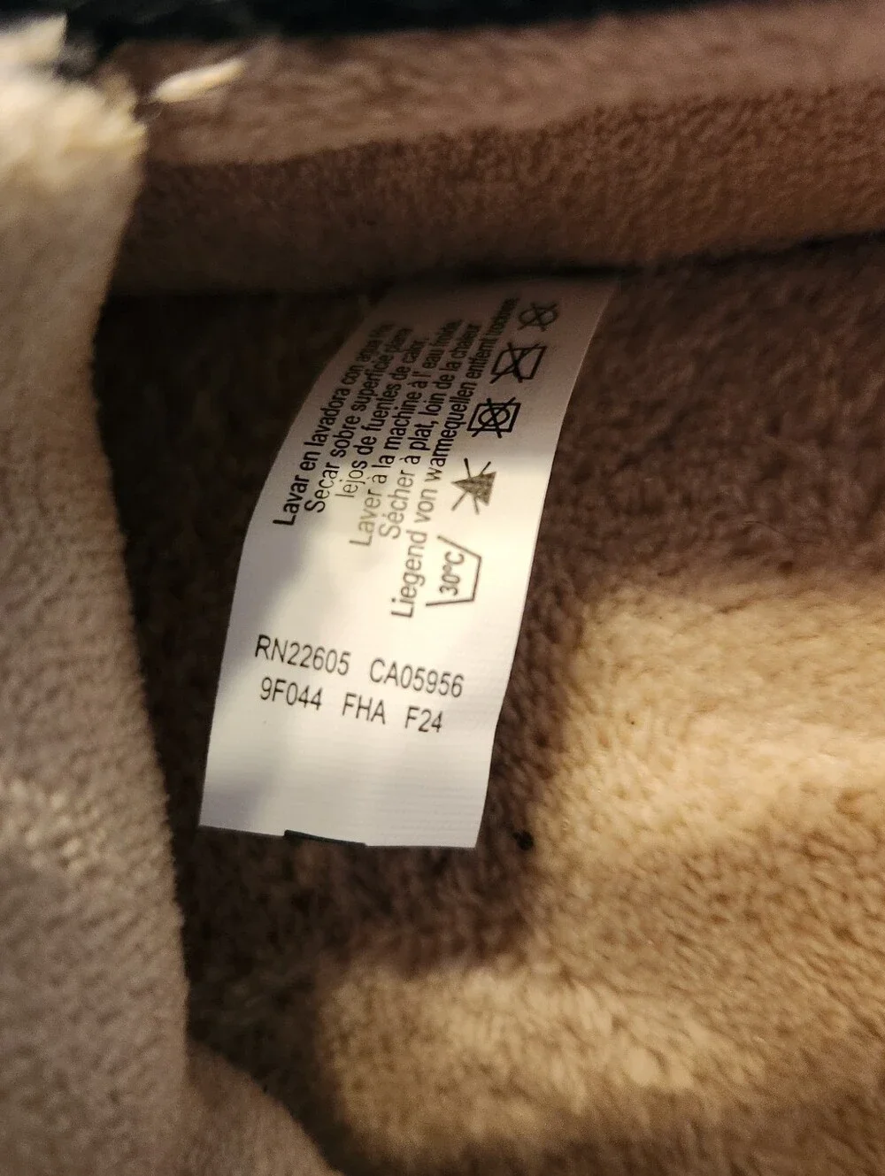 isotoner soft black