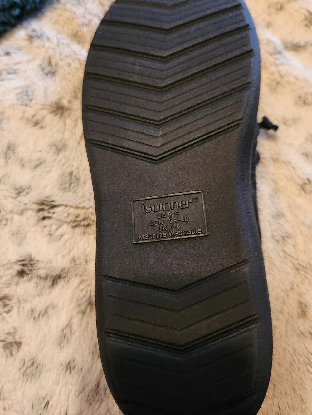 isotoner soft black