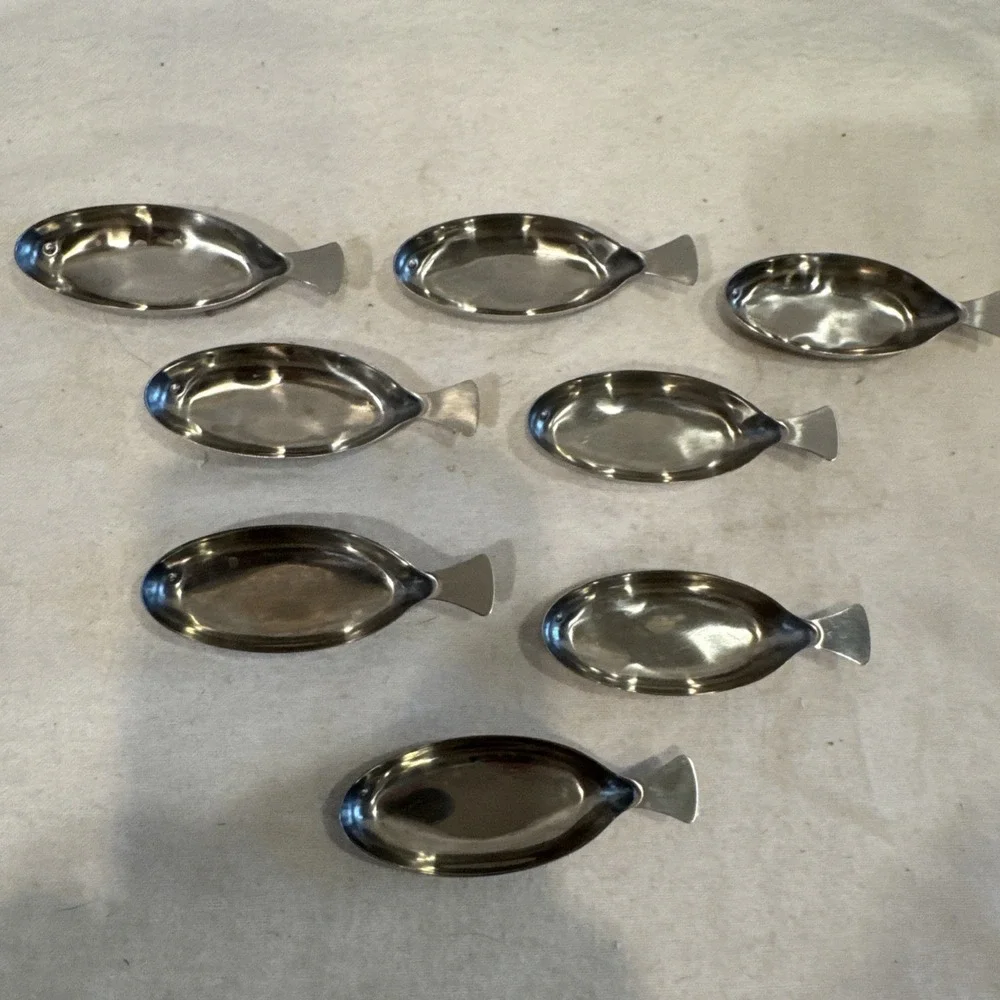 Fish Shape TASTING SPOONS set of‎ 8 Appetizers One Bite Party Sampler Flatware