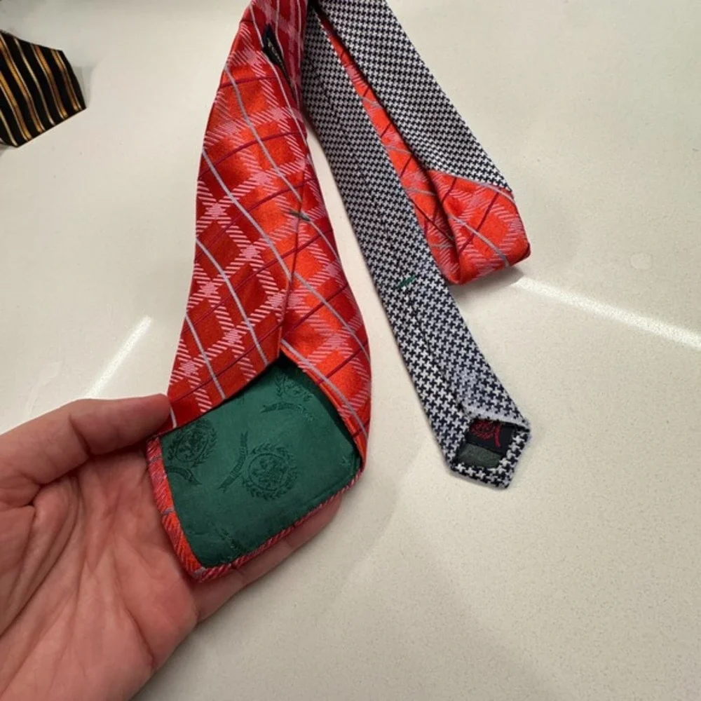 Tommy Hilfiger please see