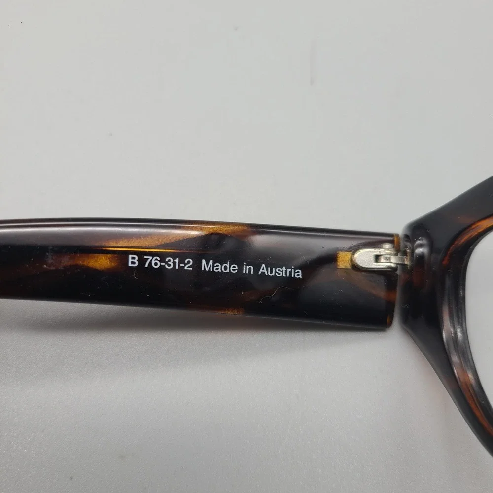 Ellen Tracy B 76-31-2 Tortoise Cat Eye Eyeglass Frames Made in Austria Womens