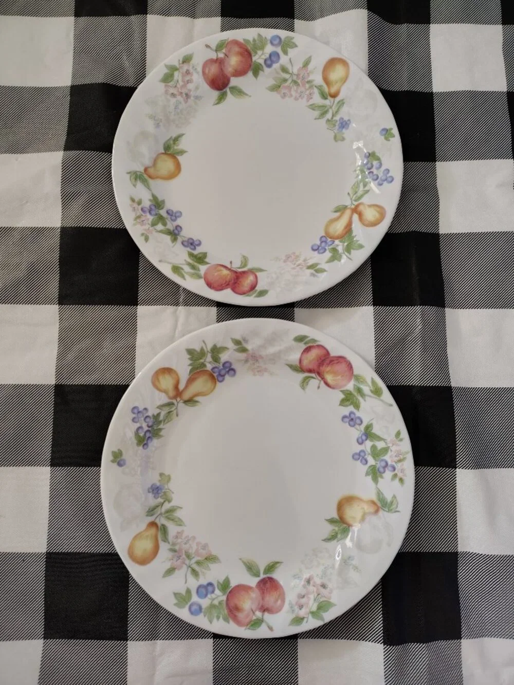 2pc Corelle Salad Plate Chutney SWIRL RIM CORNING Fruit Apple Pear Blueberries