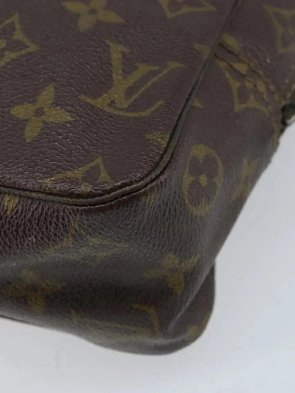 Louis Vuitton product which send