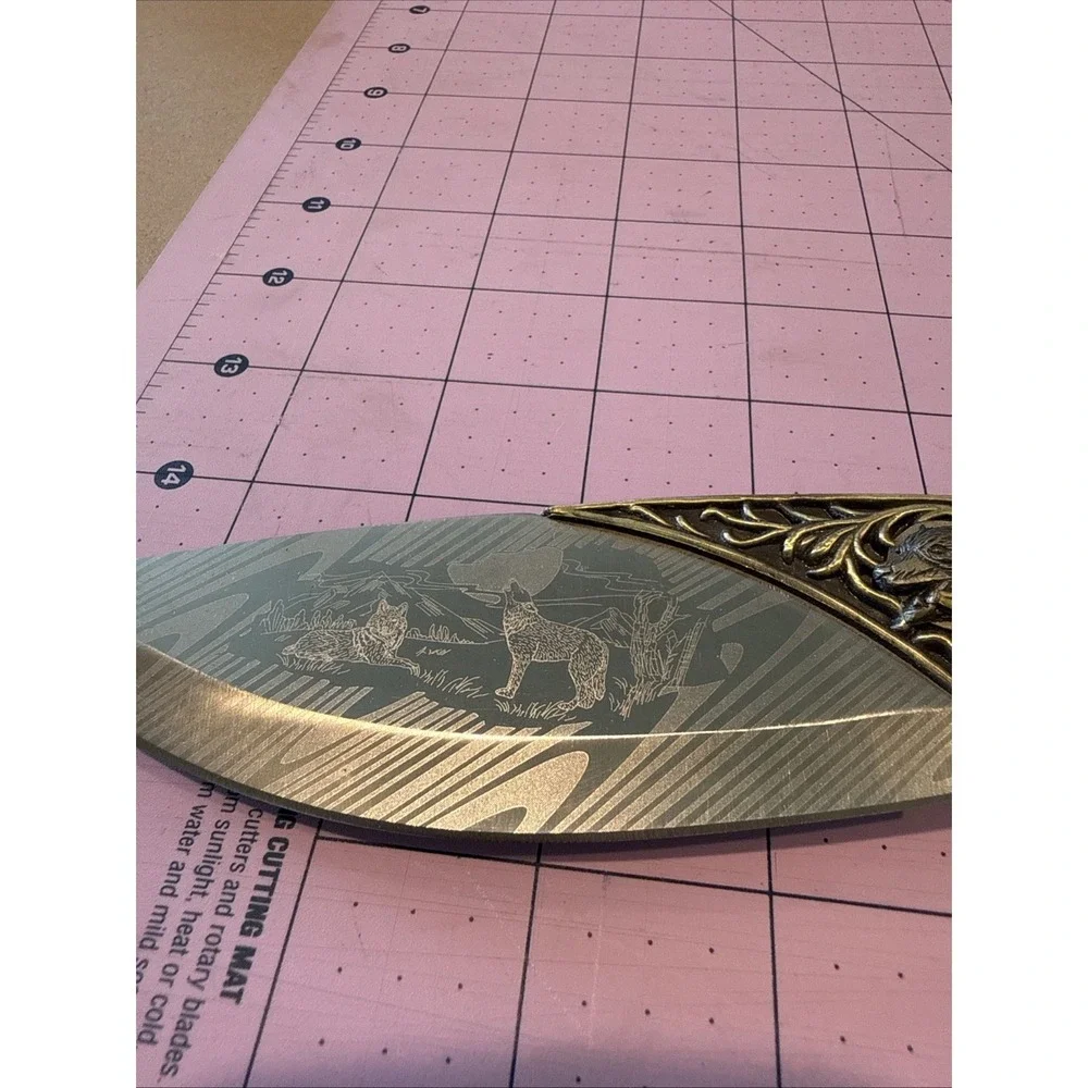 Wolf‎ Carved Handle Collectible Knife In Original Box