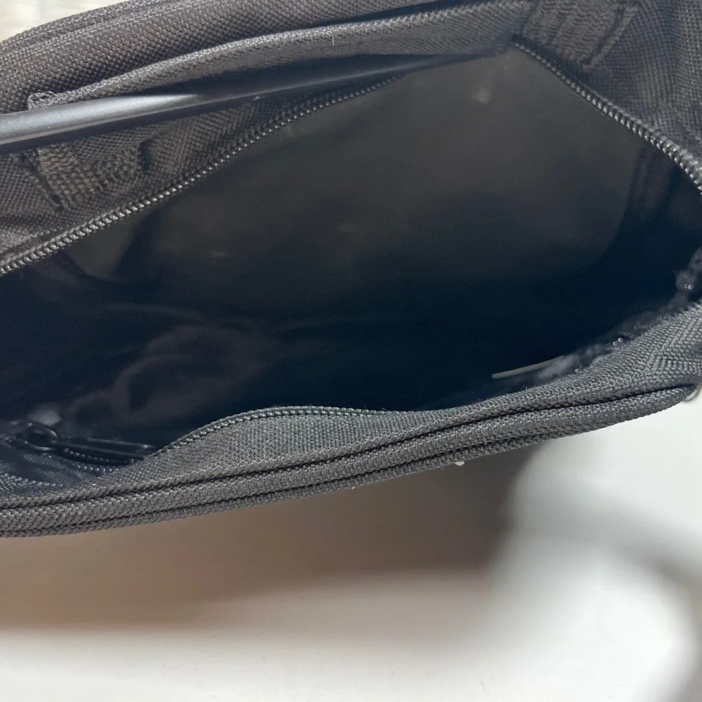 Rockport crossbody messenger