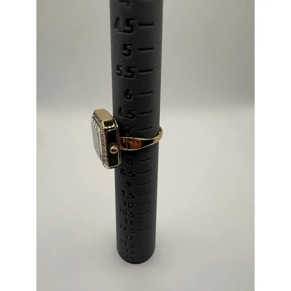 Anne Klein anne klein