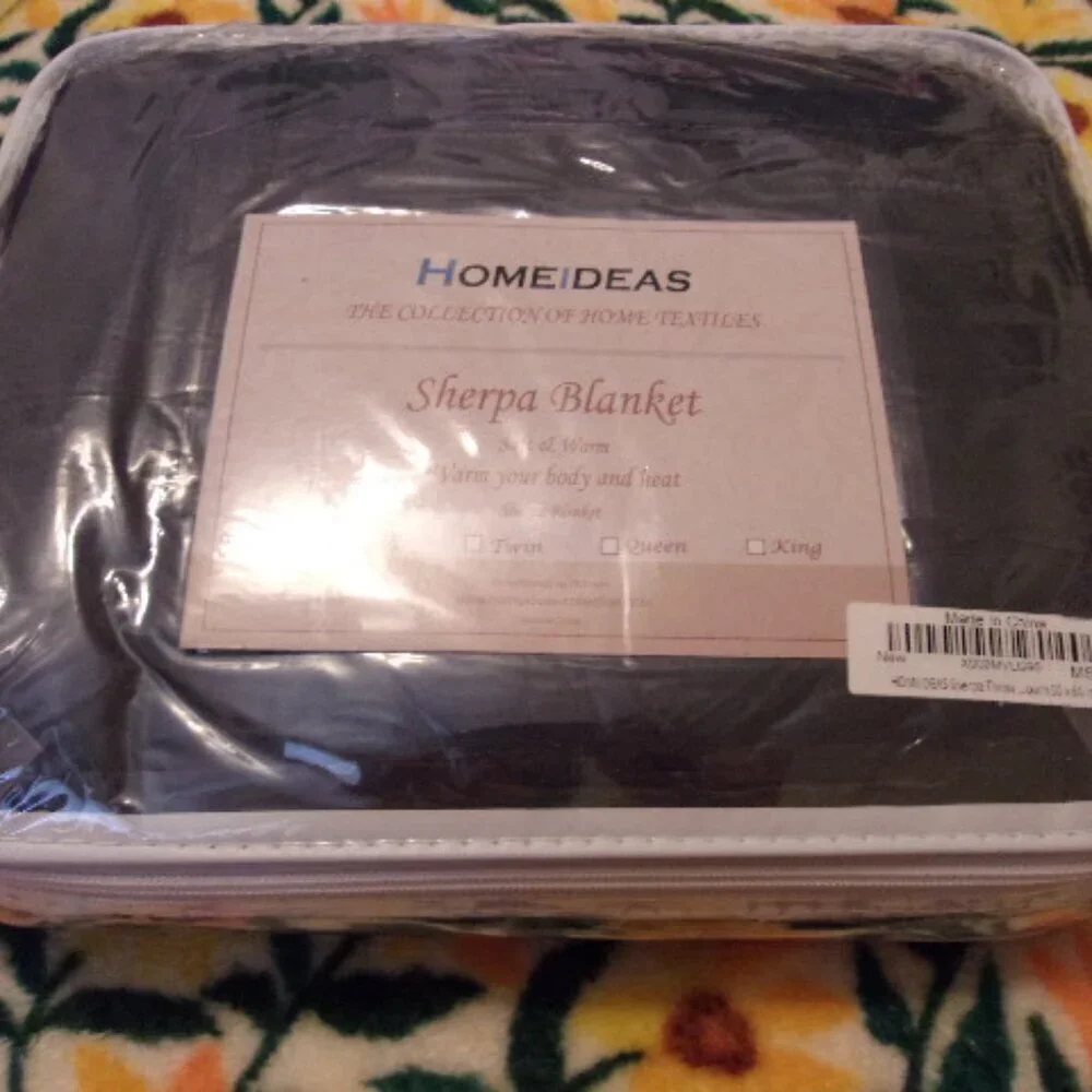 HOMEIDEAS Fleece Sherpa Blanket for Couch(Navy, Throw), Thick Warm Velvety New
