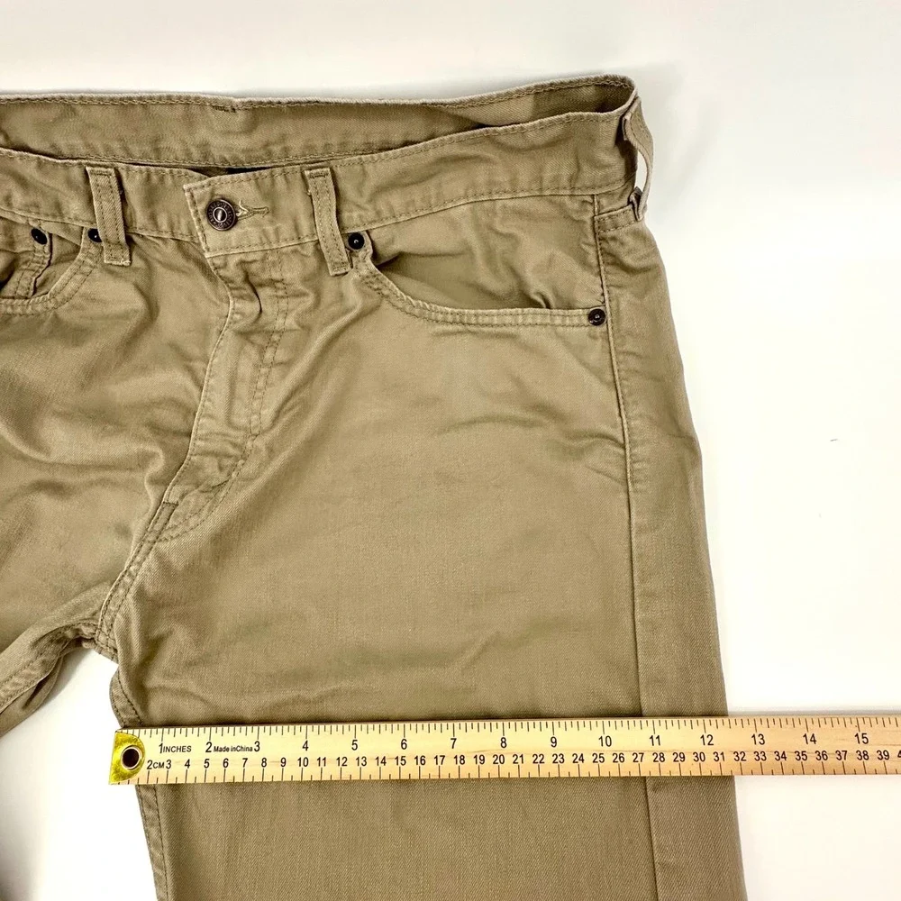 Levis color lightly