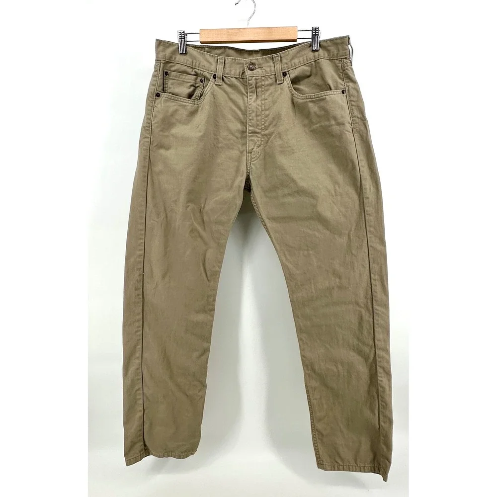 Levis color lightly