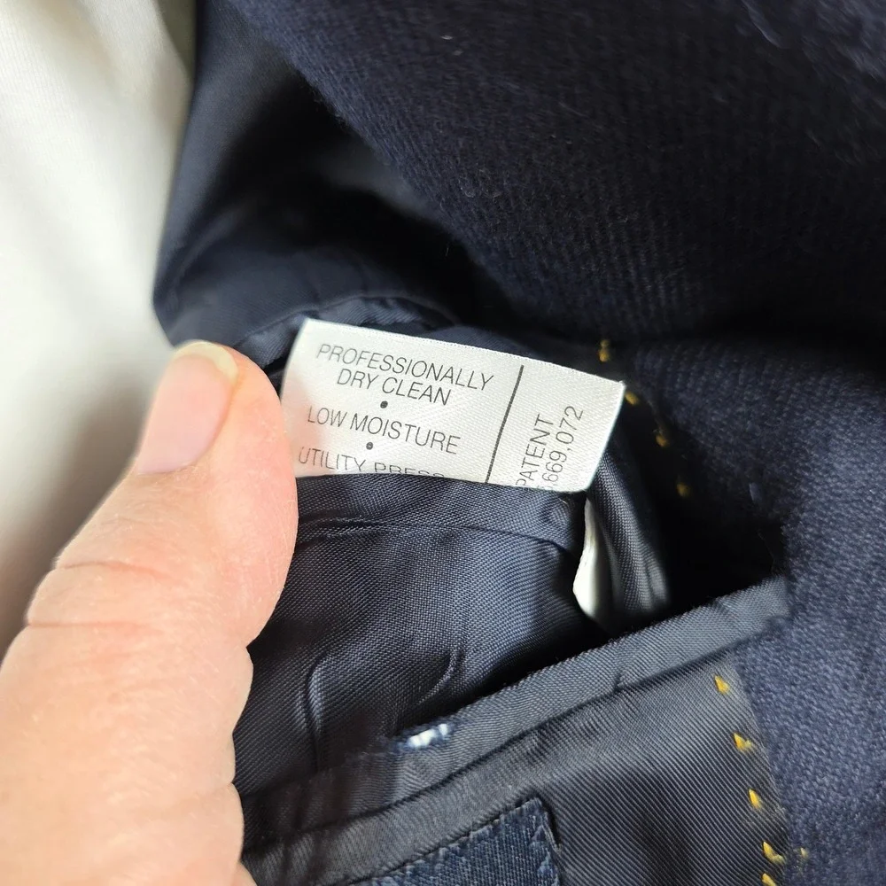 Hart Schaffner Marx Blazer Mens 46R Navy Cashmere Loro Piana Gold Trumpeter USA