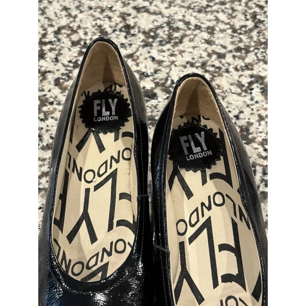 N/A fly london