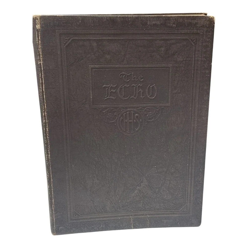 1926 Uhrichsville High School Yearbook U.H.S. Echo Senior Class‎ Ohio