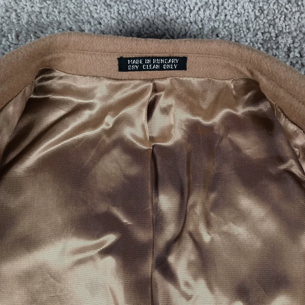 Alexander Shields pristine vintage