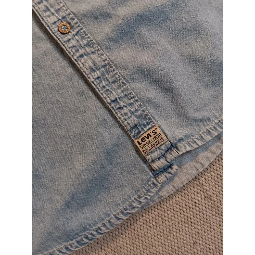 Levis great pictured stylishly