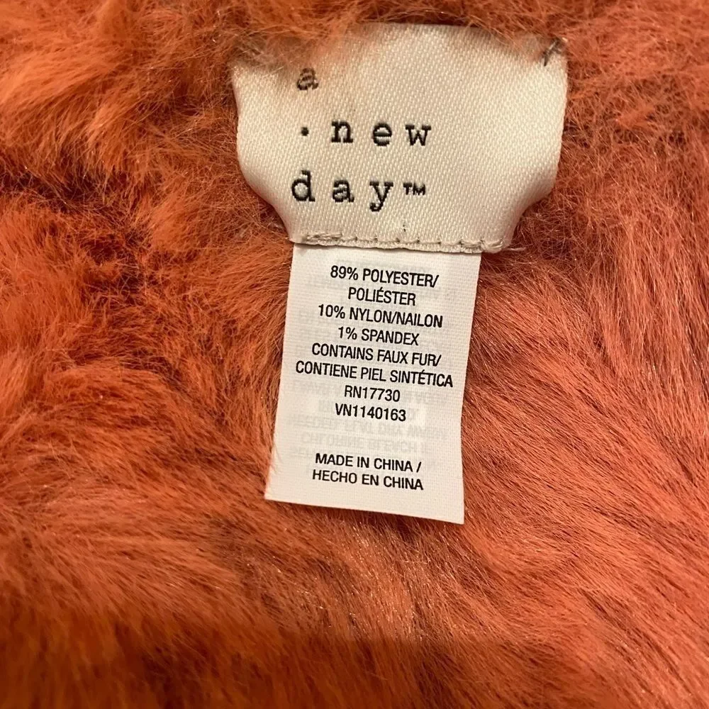 a new day polyester hat nwt