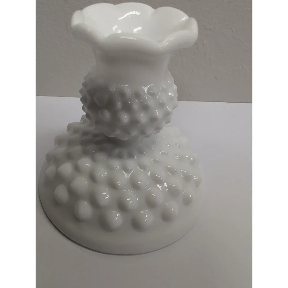 Fenton vintage white