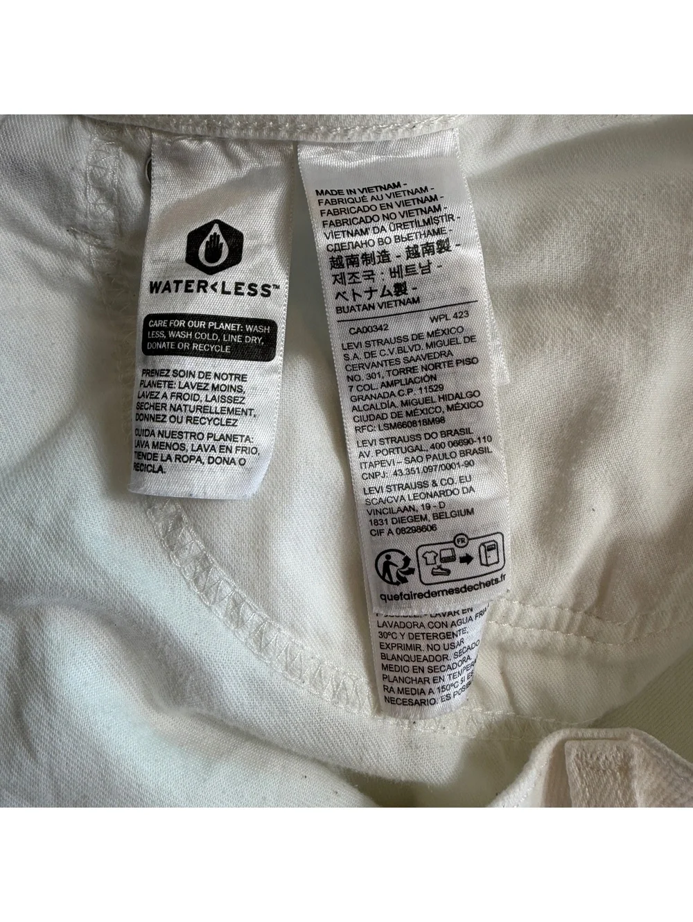 Levis fresh pair