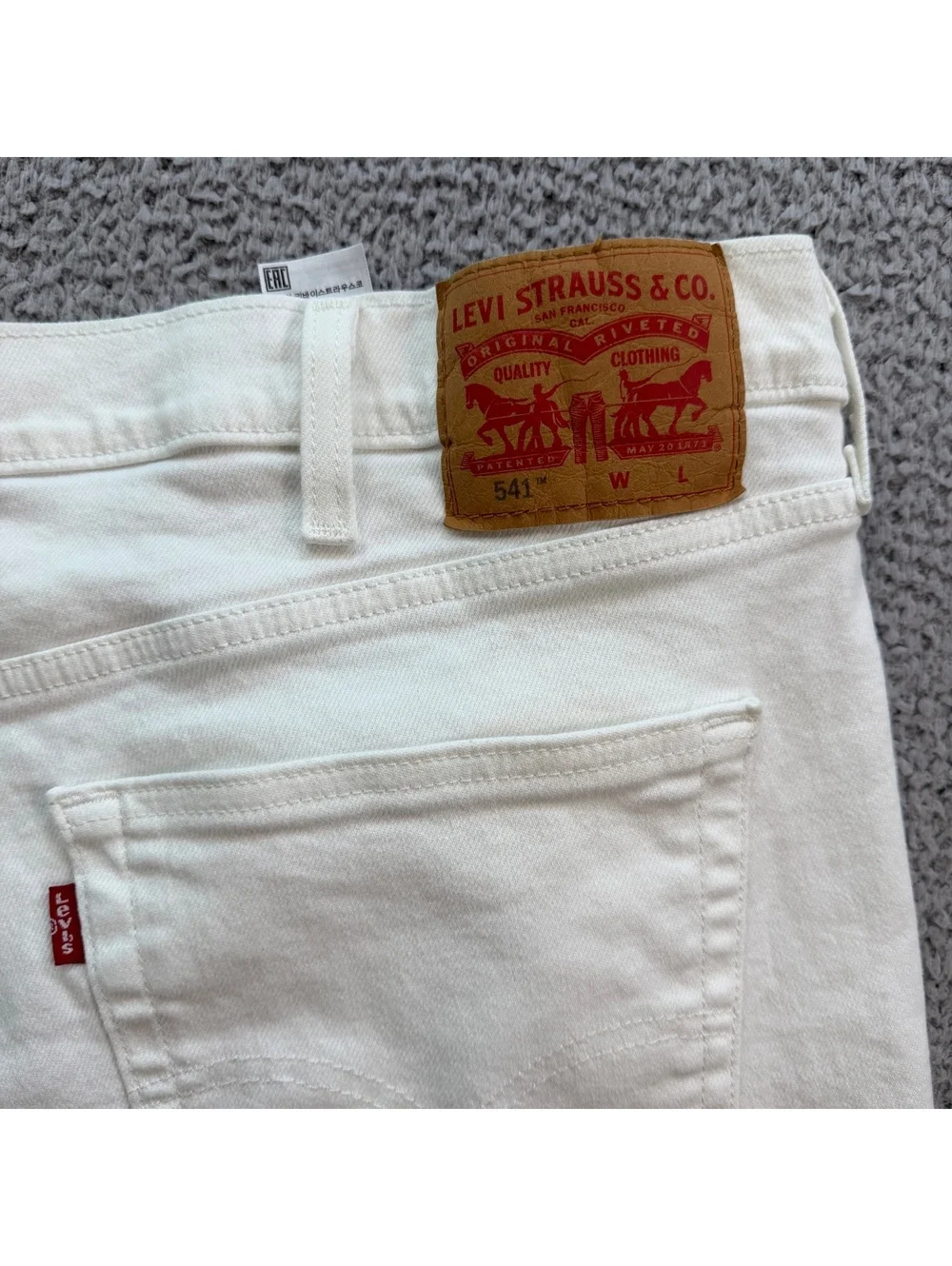 Levis fresh pair
