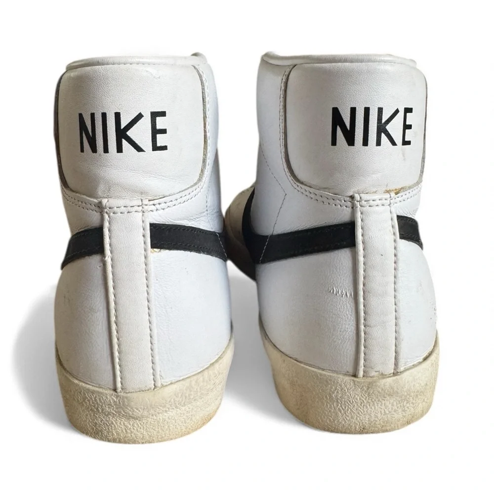 Nike Blazer Mid ’77 Vintage High Top Leather Sneakers Streetwear White 10.5