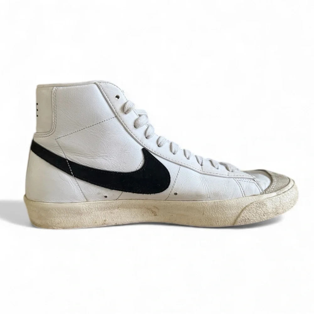 Nike Blazer Mid ’77 Vintage High Top Leather Sneakers Streetwear White 10.5