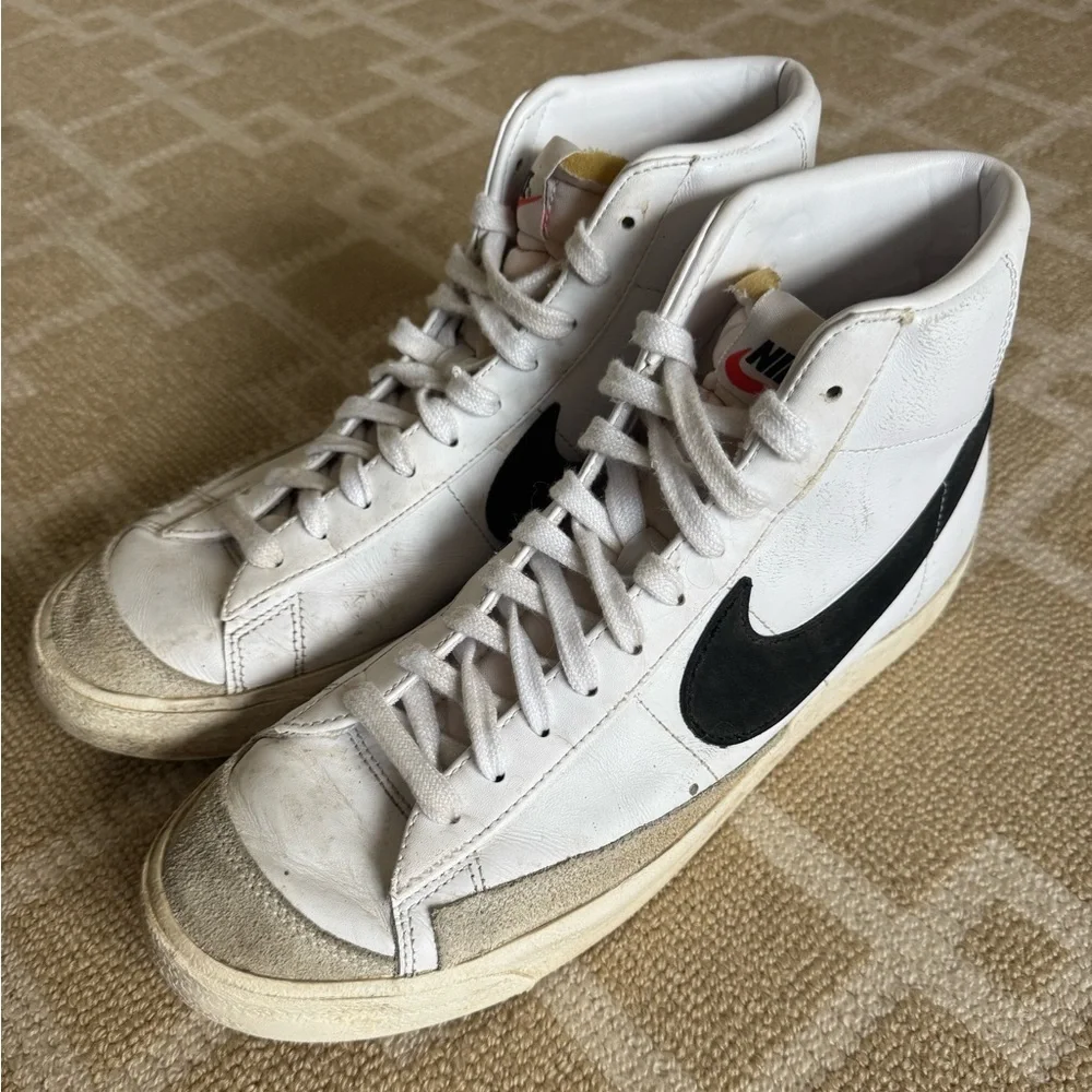 Nike Blazer Mid ’77 Vintage High Top Leather Sneakers Streetwear White 10.5