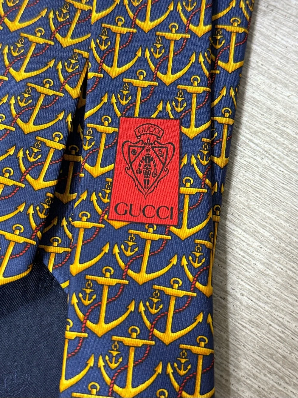 Gucci elegant navy