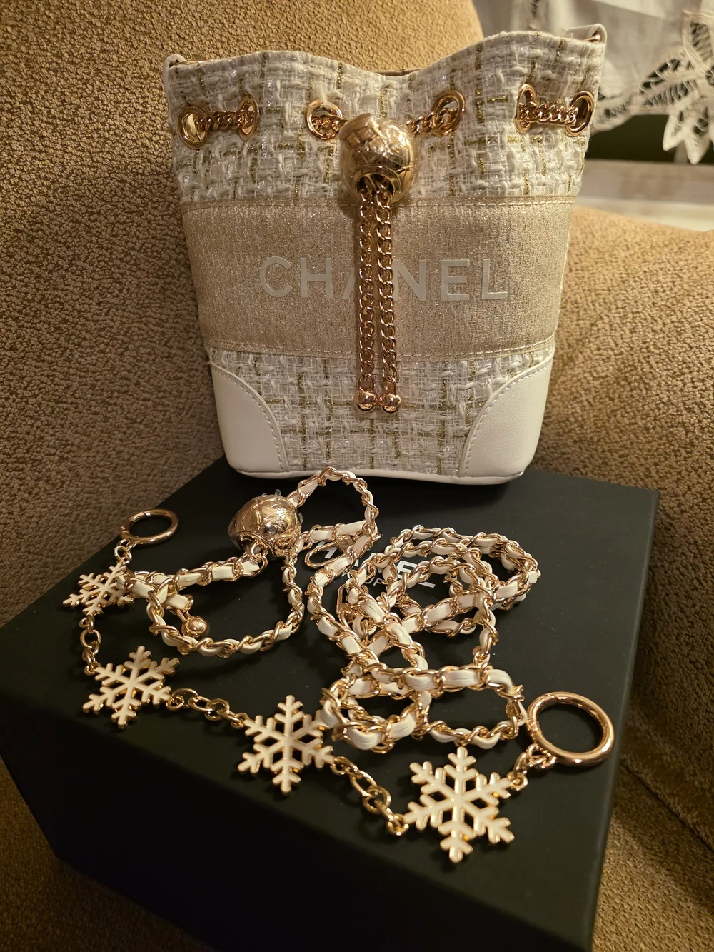 CHANEL Beaute VIP Tweed Bucket Bag with Gold Chain Accents