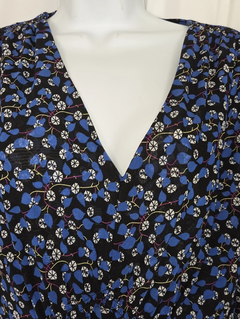 CAbi neck sleeves long
