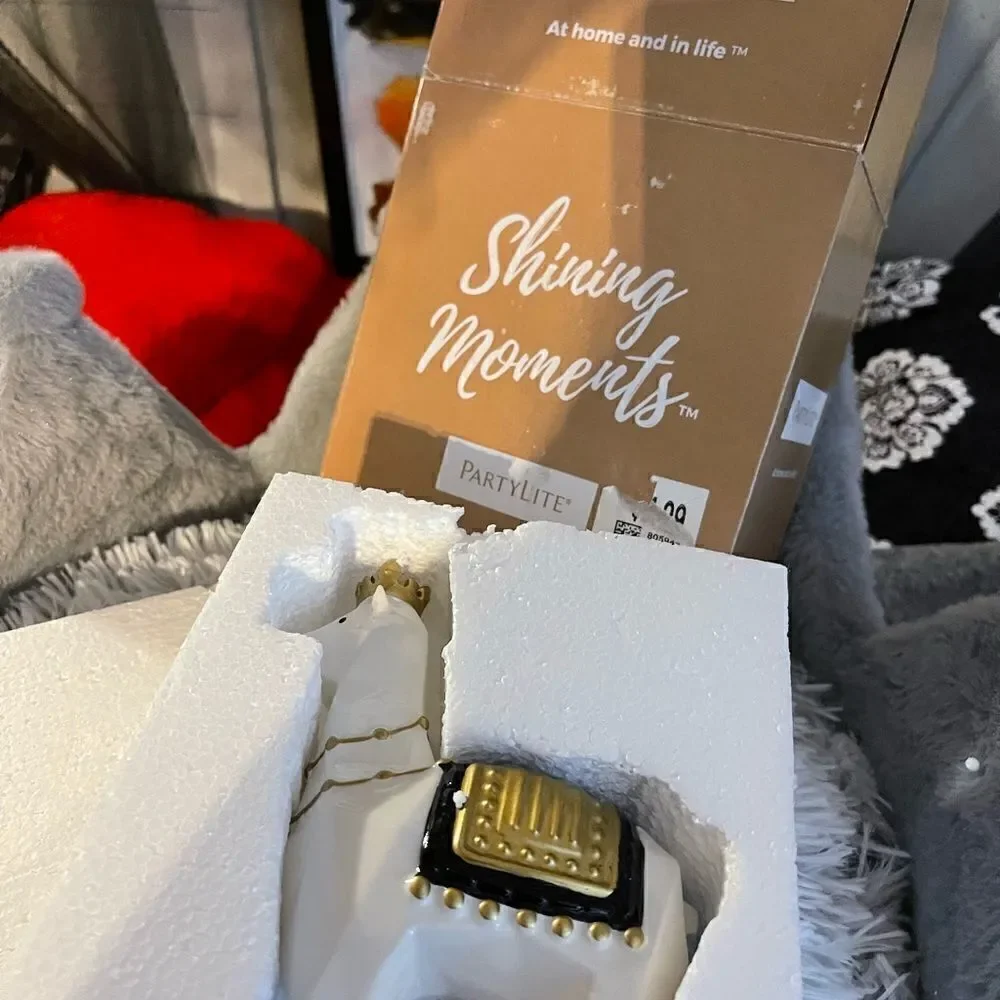 PartyLite retired nib
