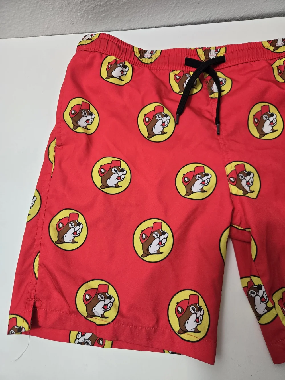 BUC-EES bright red