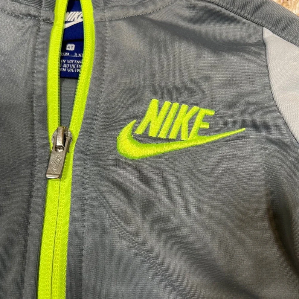 Nike Kids Gray Neon Green Full Zip Track Jacket C625-478 Size 4T