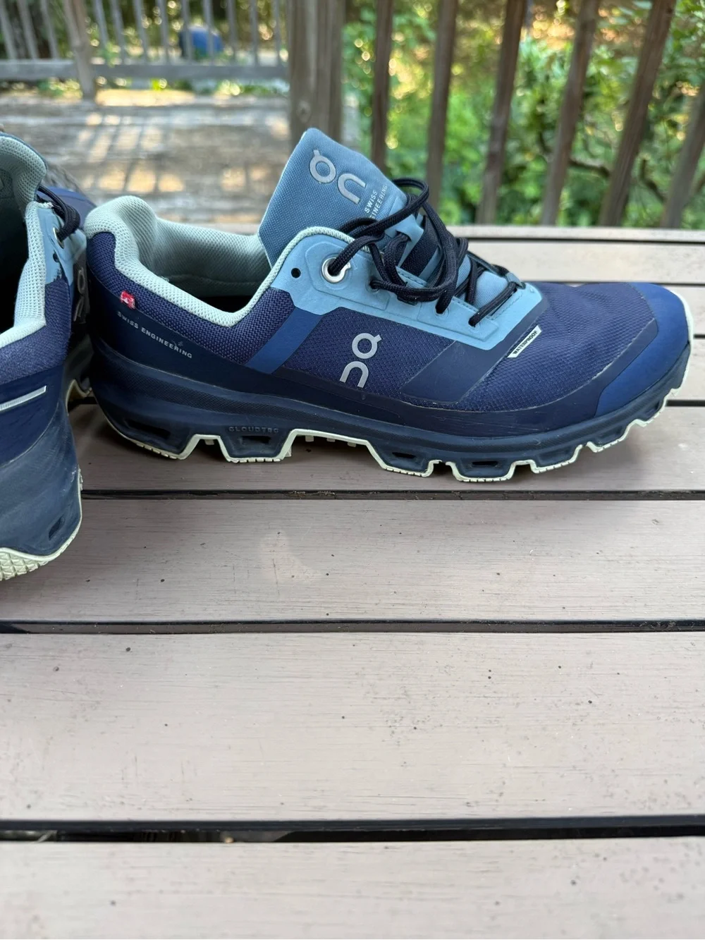 On cloudventure waterproof Men's Trail Shoes - Navy & Light Blue