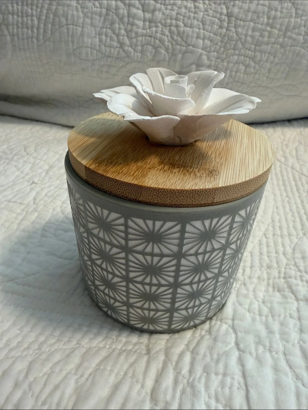 Fusion white floral