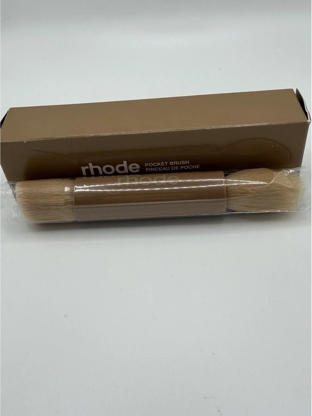 RHODE pocket brush