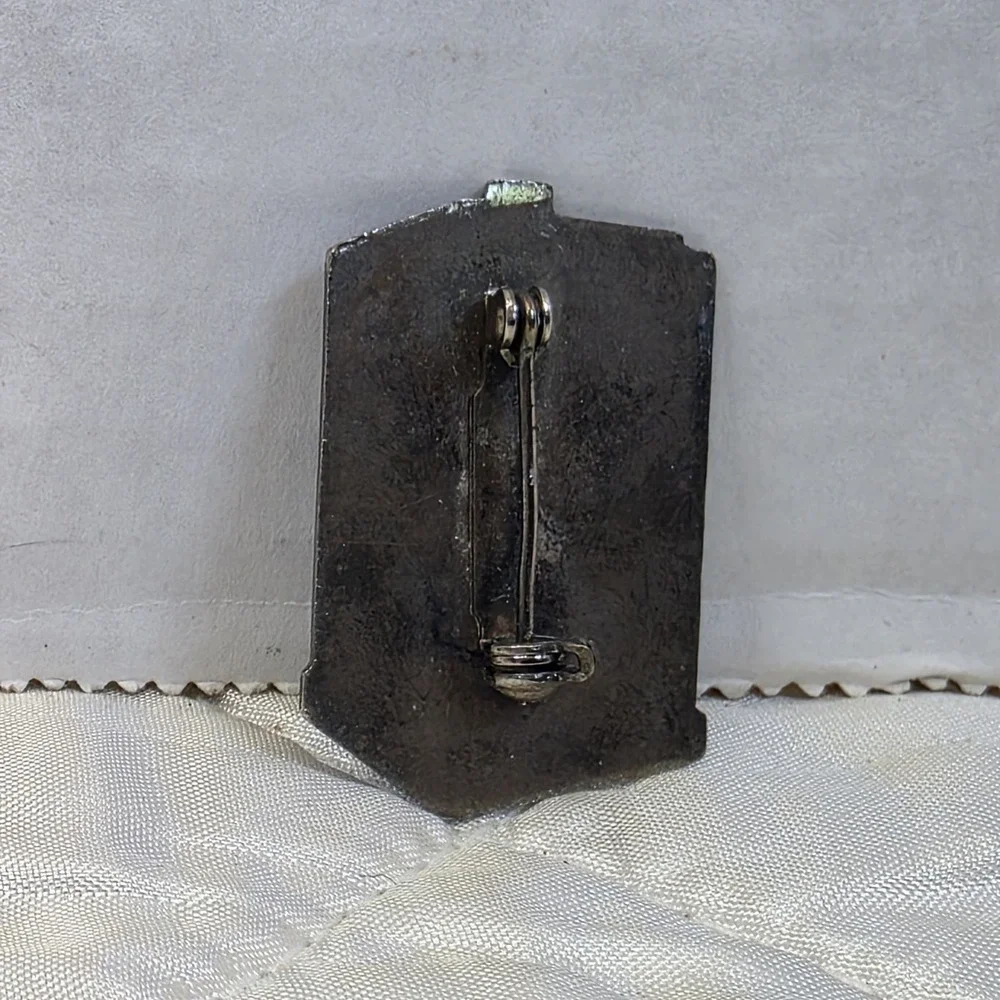 N/A box featuring