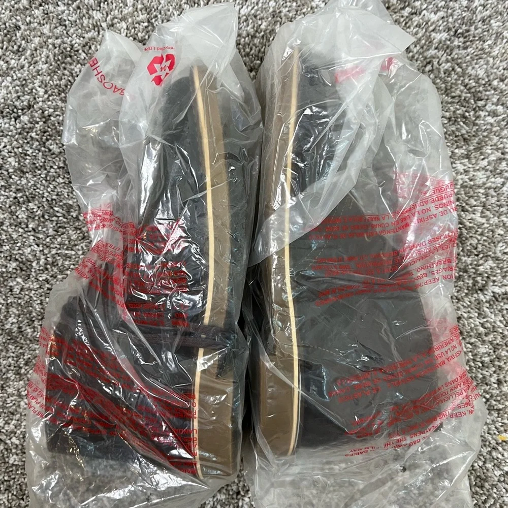 Clarks supple leather