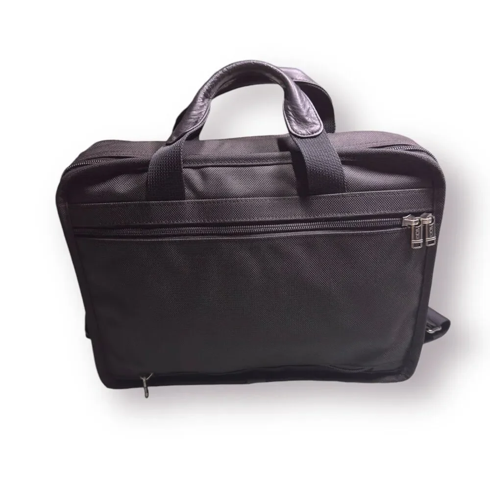 Tumi brand style