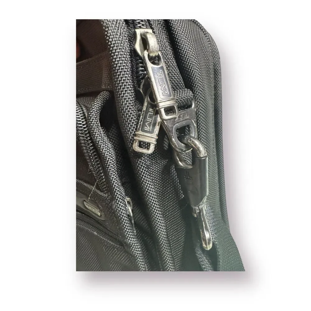 Tumi brand style