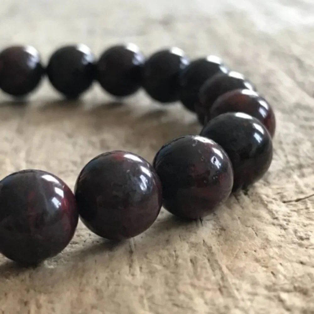 Tesoro Del Sol rich burgundy