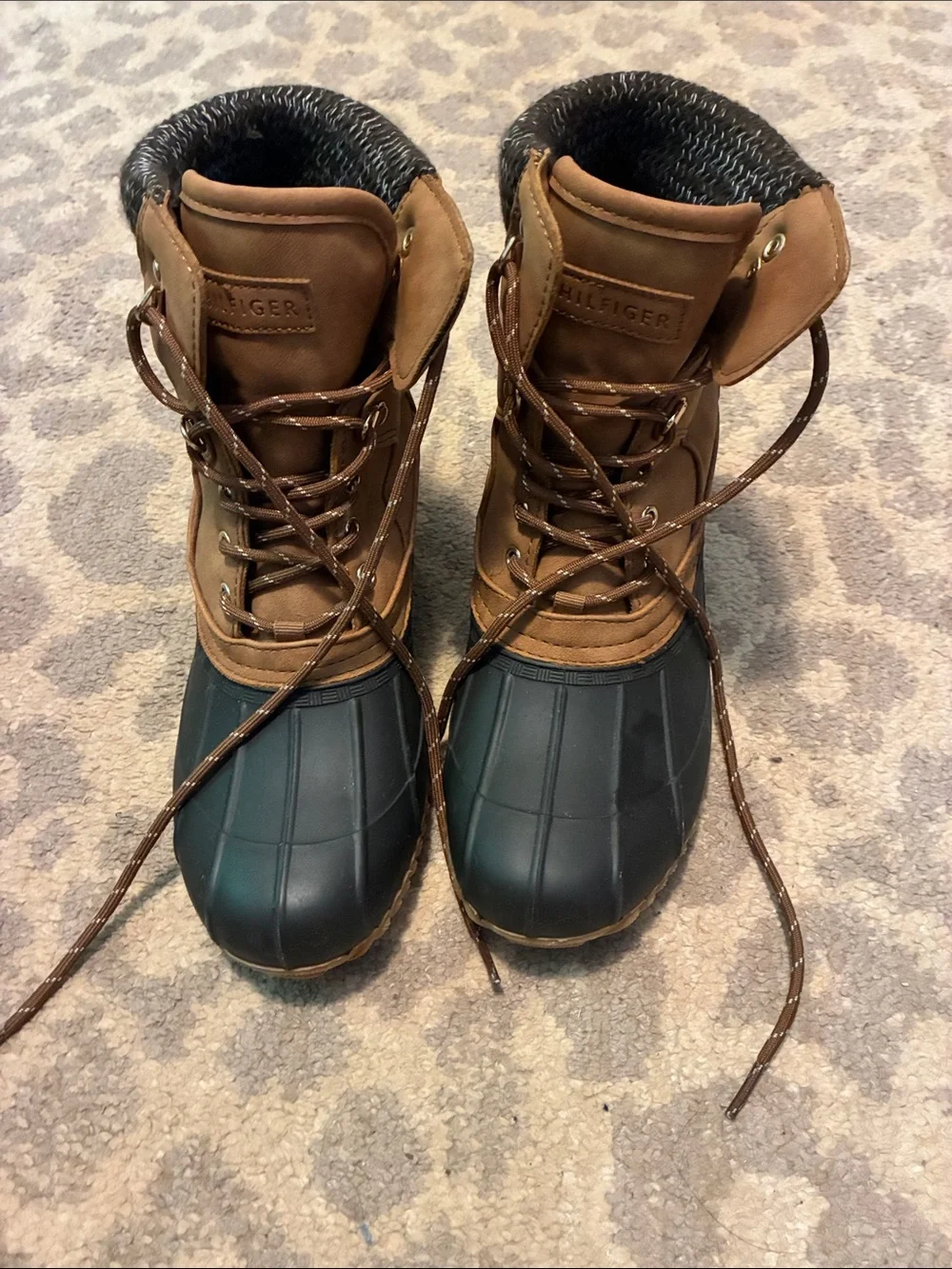 Tommy Hilfiger excellent used