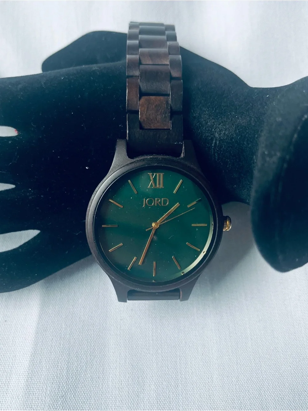 Jord wood watches needs battery