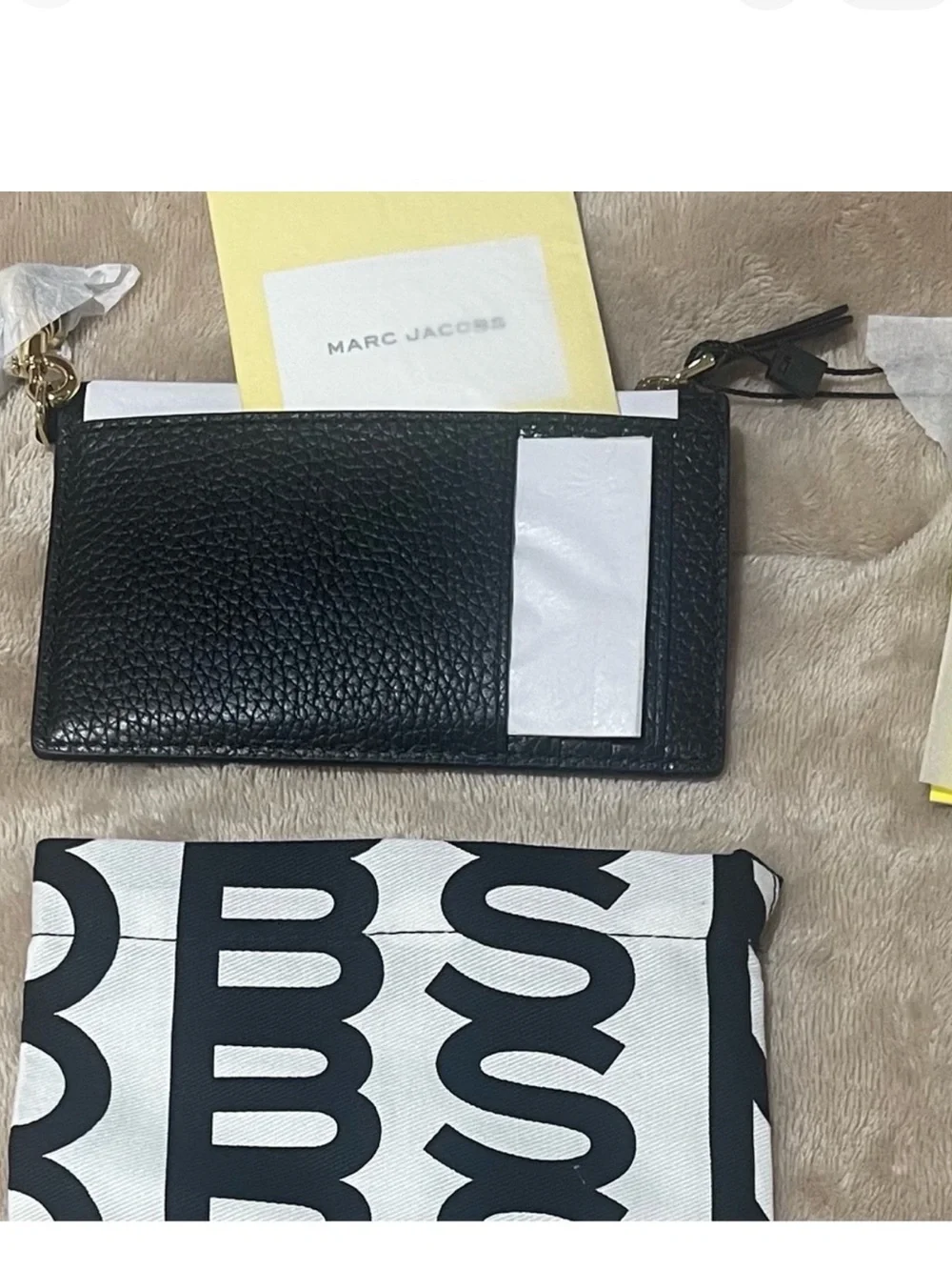 Marc Jacobs compact marc