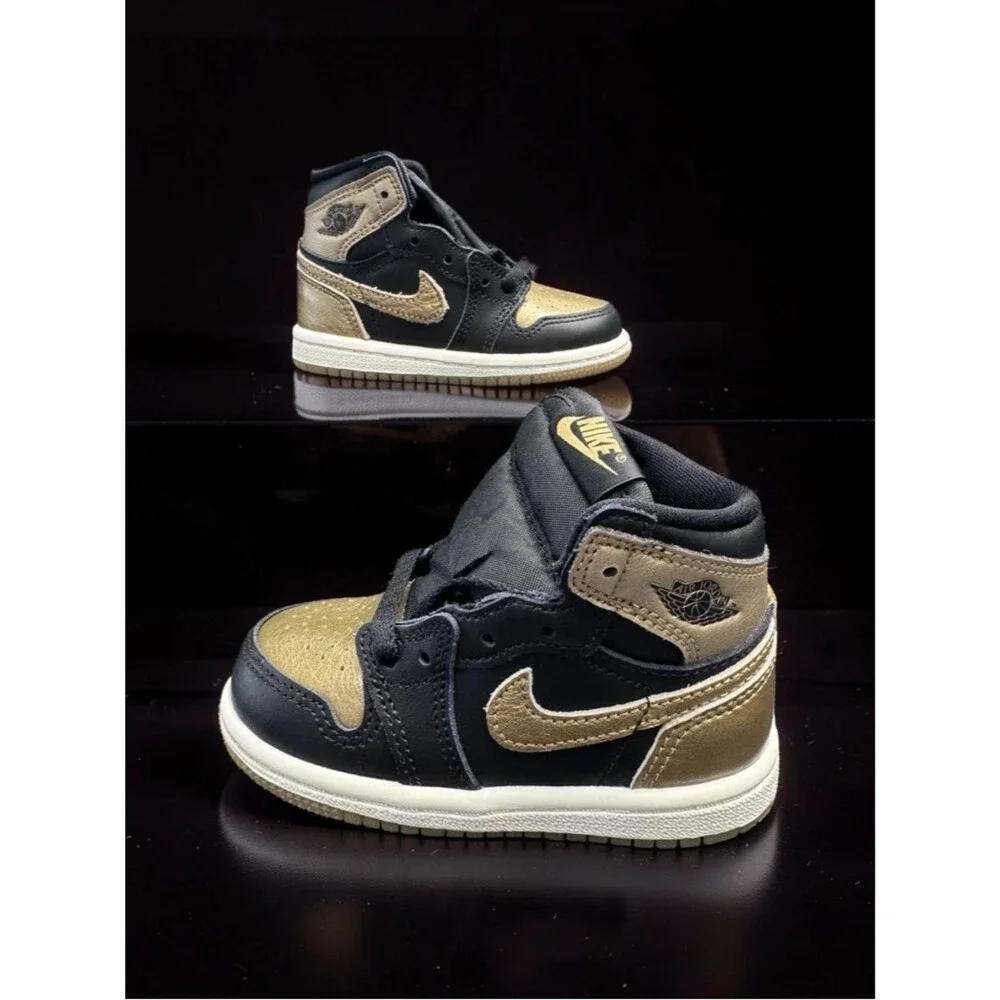 Nike Air Jordan 1 Retro High Black Gold Toddler 6C Sneakers Deadstock