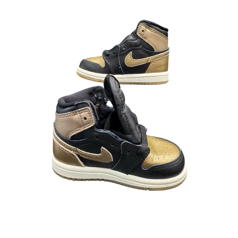 Nike Air Jordan 1 Retro High Black Gold Toddler 6C Sneakers Deadstock