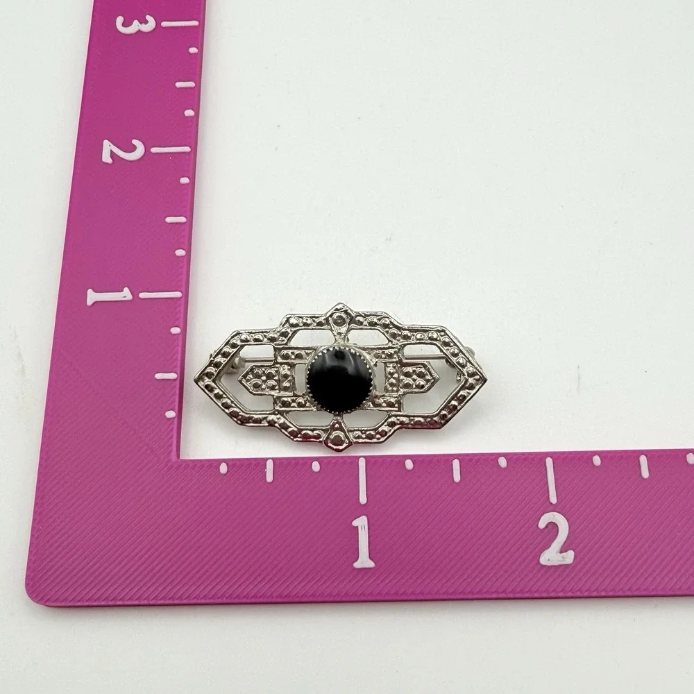 Vendome black cabochon