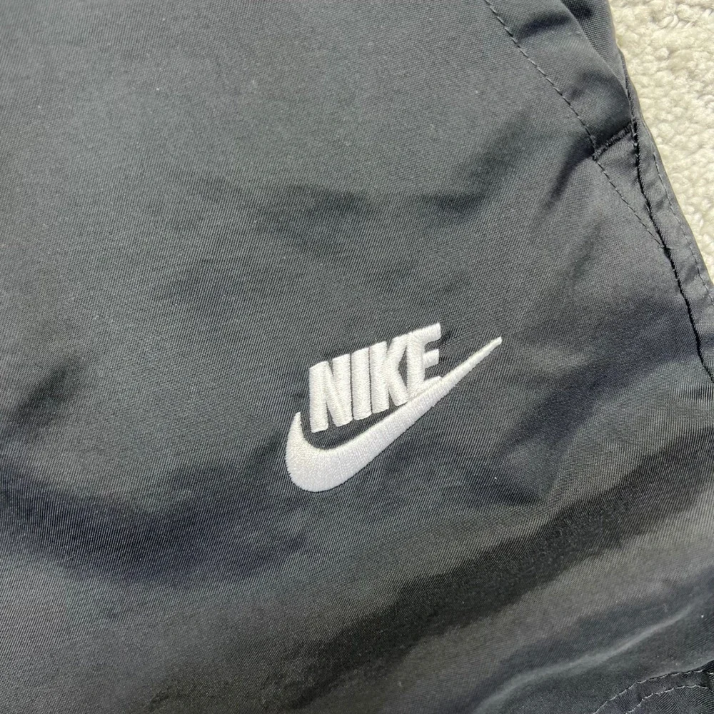 Nike light scuff