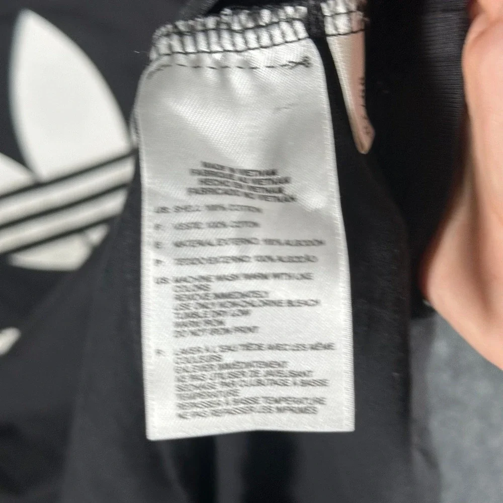 adidas trefoil graphic