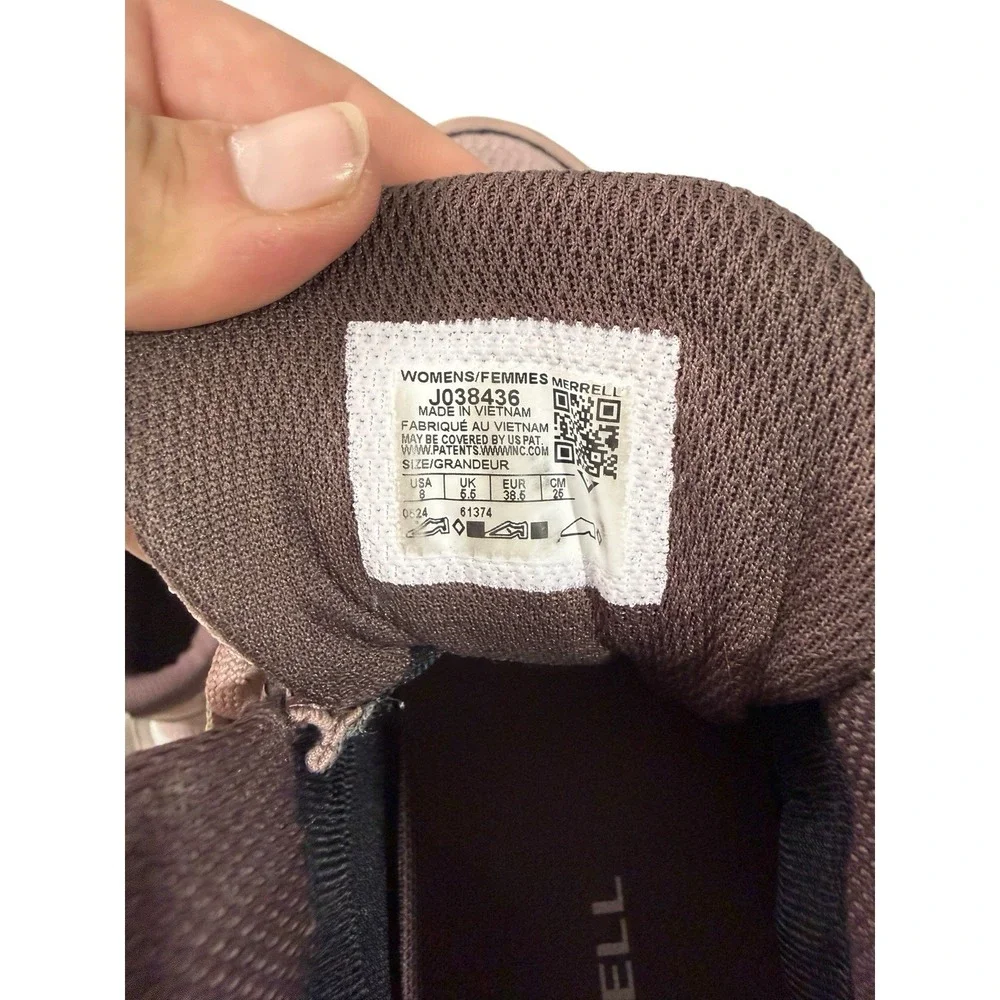 Merrell good preowned