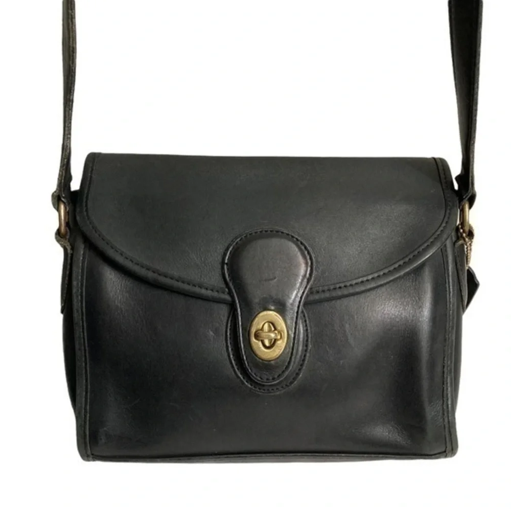 Coach vintage black leather Devon bag