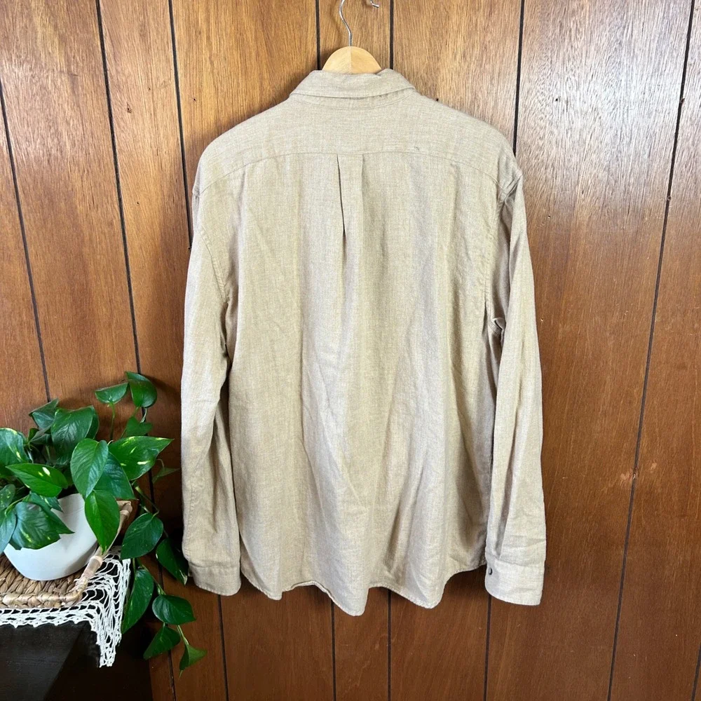 Banana Republic Organic Cotton Standard Fit Button Down‎ Shirt XL Tan Soft